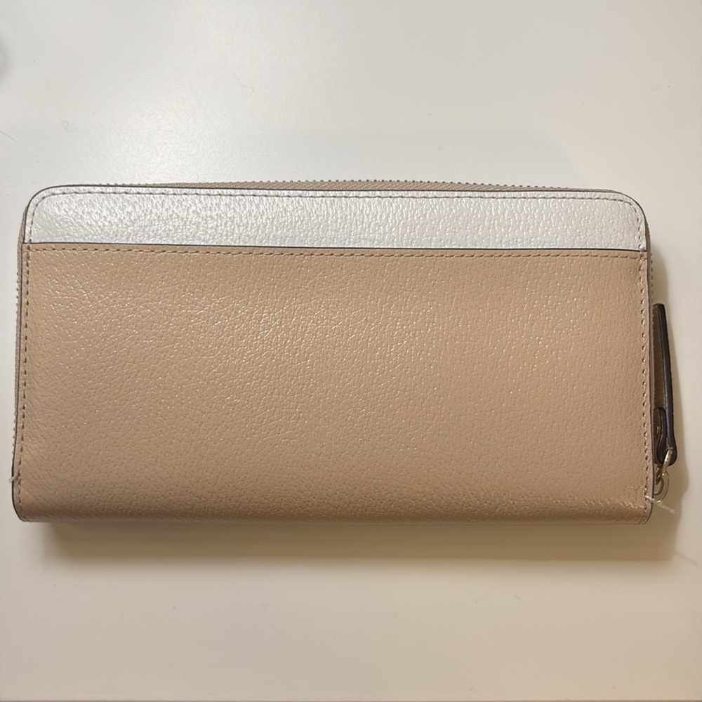 Kate Spade Continental Wallet - Picture 2 of 5
